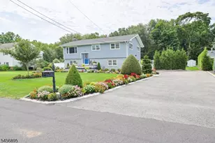 17 Corwin St, Roxbury Township, NJ 07847 - Photo 1