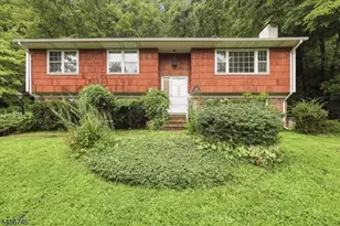 24 Hickory Rd, Ringwood, NJ 07456 - Photo 1