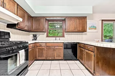 24 Hickory Rd, Ringwood, NJ 07456 - Photo 10