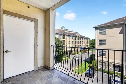 8202 Harcourt Rd, Clifton, NJ 07013 - Photo 14