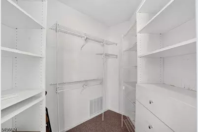 8202 Harcourt Rd, Clifton, NJ 07013 - Photo 10