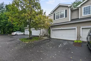 12 Cypress Ct, Clinton, NJ 08809 - Photo 1