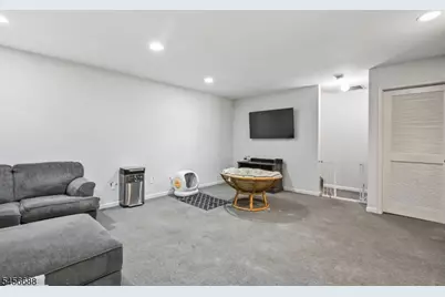 12 Cypress Ct, Clinton, NJ 08809 - Photo 20