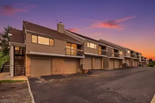 6 N Slope, Union Township, NJ 08809 - Photo 2