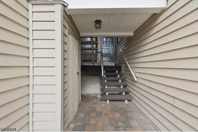 6 N Slope, Union Township, NJ 08809 - Photo 4