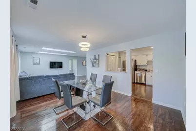 338 Phoebe Ct, Readington, NJ 08887 - Photo 6