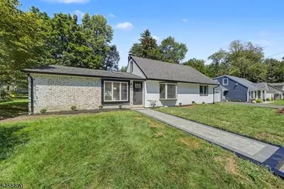 19 Ferndale Rd, Wayne, NJ 07470 - Photo 2