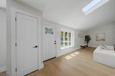 19 Ferndale Rd, Wayne, NJ 07470 - Photo 6