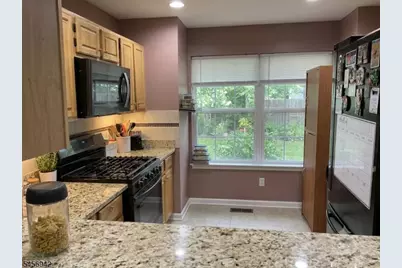 22 Jill Ct, Franklin Township, NJ 08873 - Photo 6