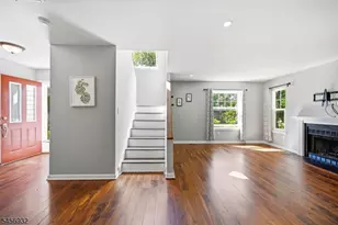 81 Village Cir, Bridgewater, NJ 08807 - Photo 20