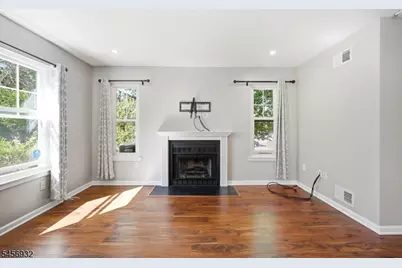 81 Village Cir, Bridgewater, NJ 08807 - Photo 26