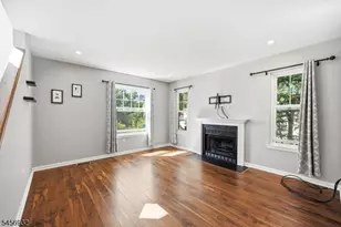 81 Village Cir, Bridgewater, NJ 08807 - Photo 22