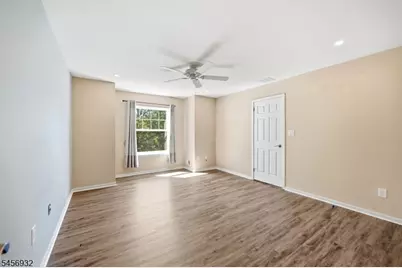 81 Village Cir, Bridgewater, NJ 08807 - Photo 44