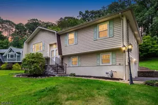 14 Seneca Trail, Randolph Township, NJ 07869 - Photo 2
