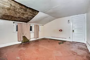 292 N Maple Ave, East Orange, NJ 07017 - Photo 16