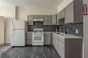 324A 14th Ave, Newark, NJ 07103 - Photo 2