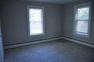 528 Mansfield St, Belvidere, NJ 07823 - Photo 8