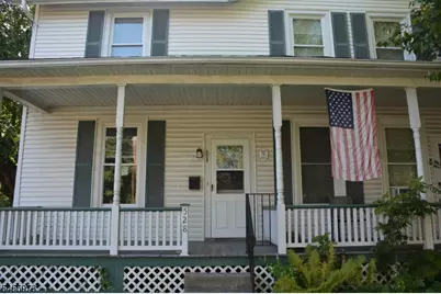 528 Mansfield St, Belvidere, NJ 07823 - Photo 2