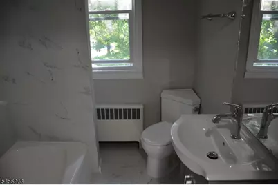 528 Mansfield St, Belvidere, NJ 07823 - Photo 6