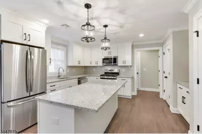 22 Lathrop Ave, Unit #A, Madison, NJ 07940 - Photo 4