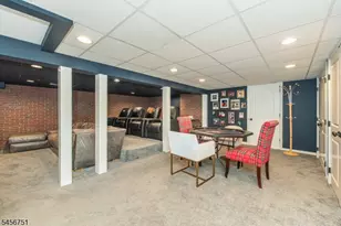 6 Lauri Dr, Florham Park, NJ 07932 - Photo 34