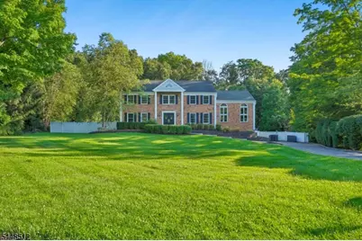 9 Revere Ct, Randolph Township, NJ 07869 - Photo 4