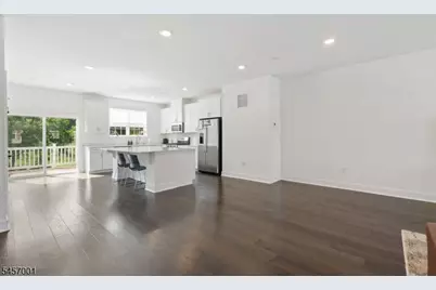 6 Coogan Ct, Morris Plains, NJ 07950 - Photo 10
