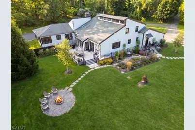 11 Tara Way, Franklin Township, NJ 08867 - Photo 1