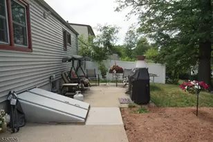 22 Lowell St, Woodbridge Township, NJ 08830 - Photo 20
