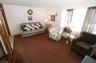 22 Lowell St, Woodbridge Township, NJ 08830 - Photo 6