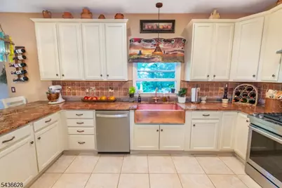 5 Kingston Ct, Jefferson Township, NJ 07438 - Photo 12