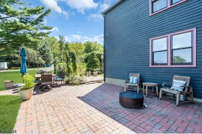 1 Spring Hill Rd, Franklin Township, NJ 08801 - Photo 36