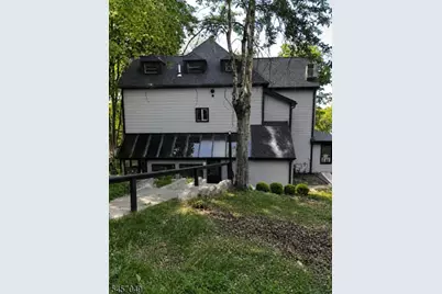 22 Sunset Ter, Mount Arlington, NJ 07856 - Photo 2