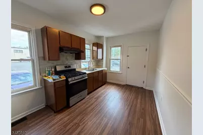 386 Washington St, Orange, NJ 07050 - Photo 8
