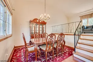 36 Foxwood Dr, Franklin Township, NJ 08873 - Photo 4