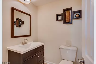 36 Foxwood Dr, Franklin Township, NJ 08873 - Photo 8