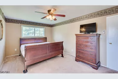 36 Foxwood Dr, Franklin Township, NJ 08873 - Photo 12