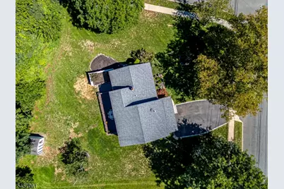 36 Foxwood Dr, Franklin Township, NJ 08873 - Photo 20