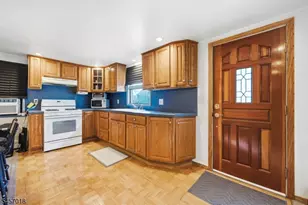 72 Arch St, Butler, NJ 07405 - Photo 10