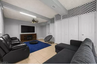 524 Lloyd Rd, Aberdeen Township, NJ 07747 - Photo 4