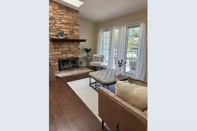 308 Linden St, Mahwah, NJ 07430 - Photo 2