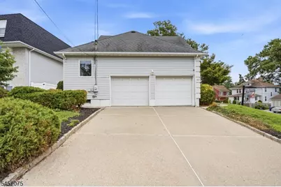 907 Colonia Rd, Elizabeth, NJ 07208 - Photo 4