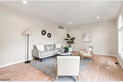 907 Colonia Rd, Elizabeth, NJ 07208 - Photo 8