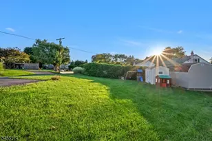 97 Bliss Blvd, Pohatcong Township, NJ 08865 - Photo 8