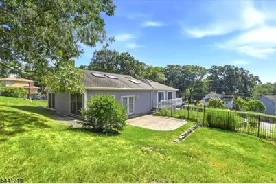 66 Minnisink Rd, Jefferson Township, NJ 07849 - Photo 18