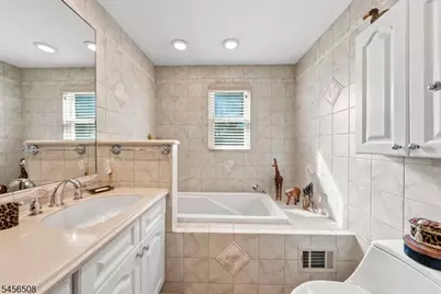 33 Waling Dr, Wayne, NJ 07470 - Photo 28