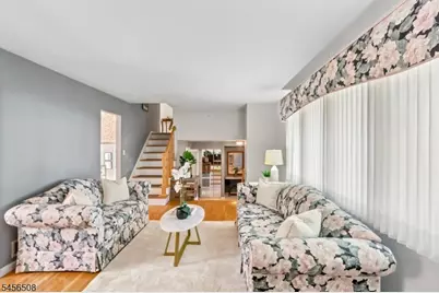 33 Waling Dr, Wayne, NJ 07470 - Photo 4