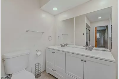 98 Baldwin Pl #2, Bloomfield Twp., NJ 07003 - Photo 22