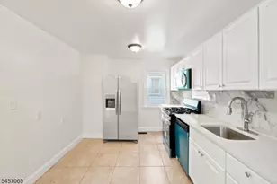 299 Smith St, Newark, NJ 07106 - Photo 16