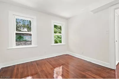 299 Smith St, Newark, NJ 07106 - Photo 24